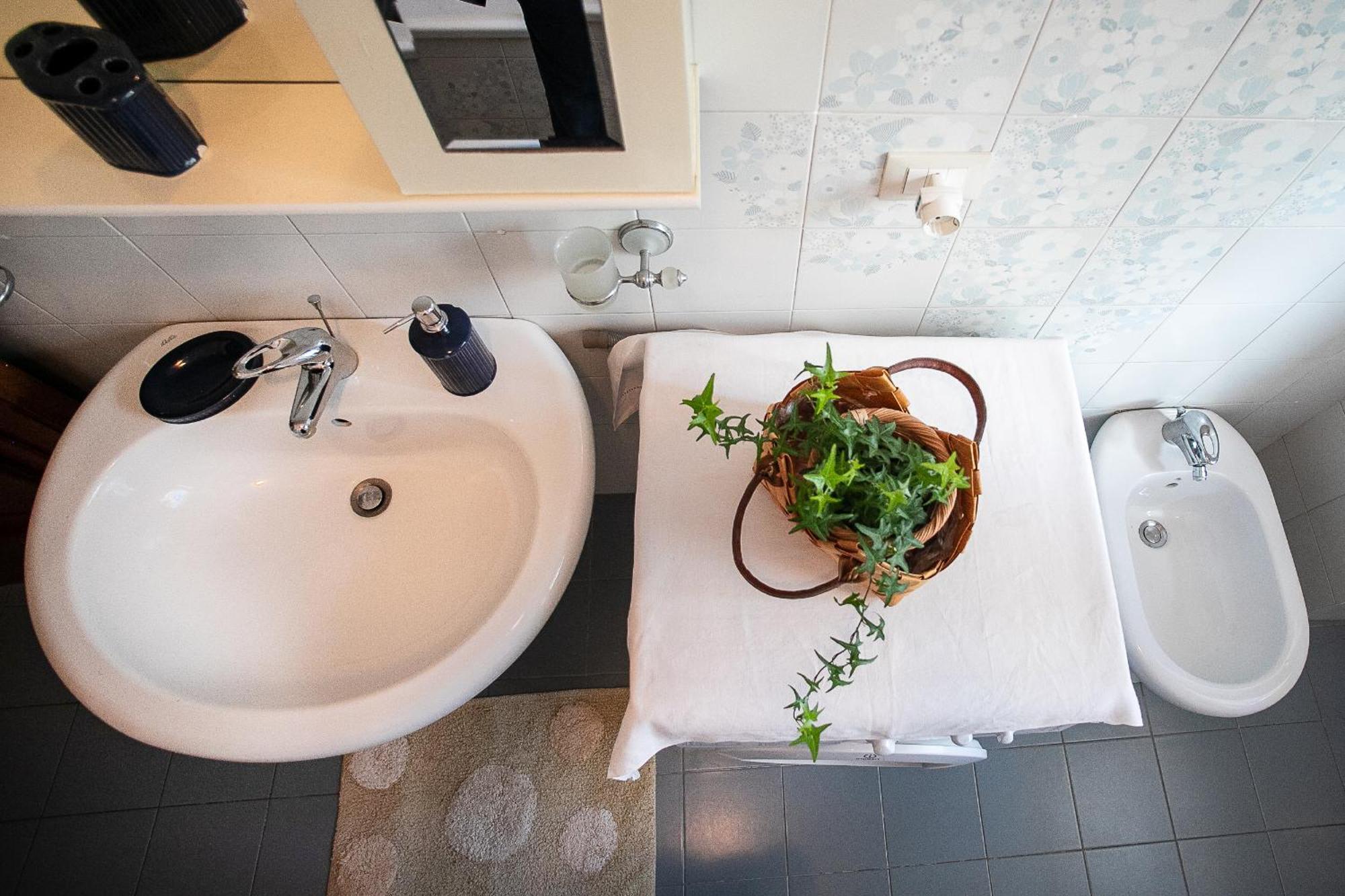 Monte Camicia - Cozy Home In City Center-Spacious-Free Parking LʼAquila Extérieur photo